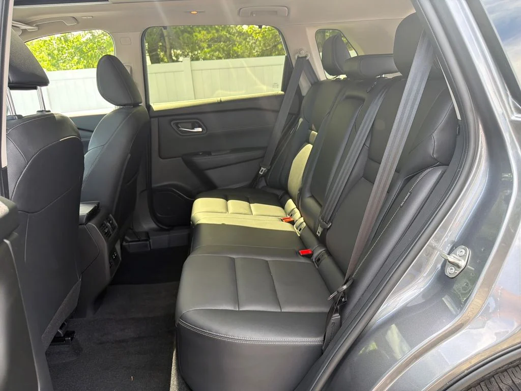 Used 2025 Gray Nissan SL image 34