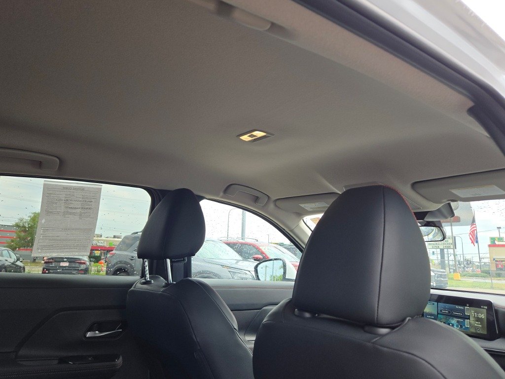 Certified Used 2025 White Nissan SR image 8