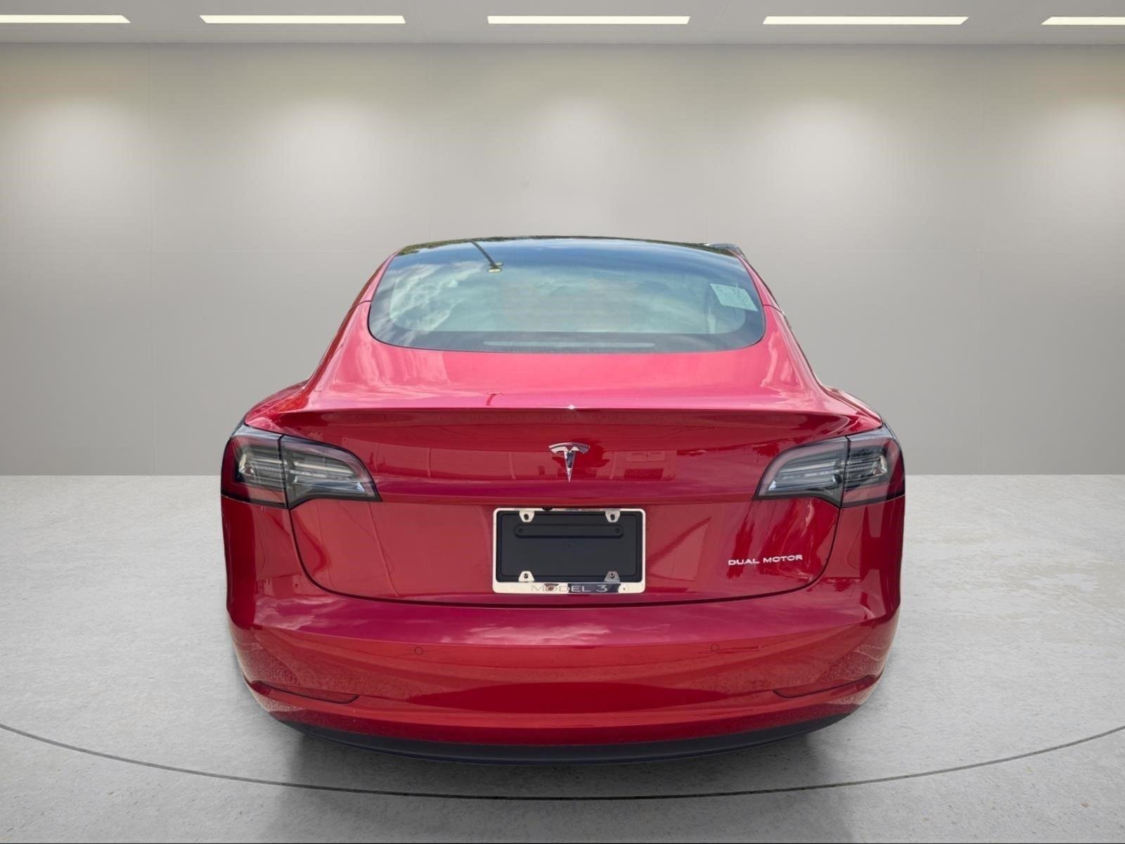 Used 2022  Tesla Long Range image 10