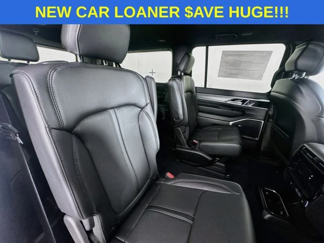 New 2026 Bright White Clear-Coat Exterior Paint Jeep Grand Wagoneer image 30