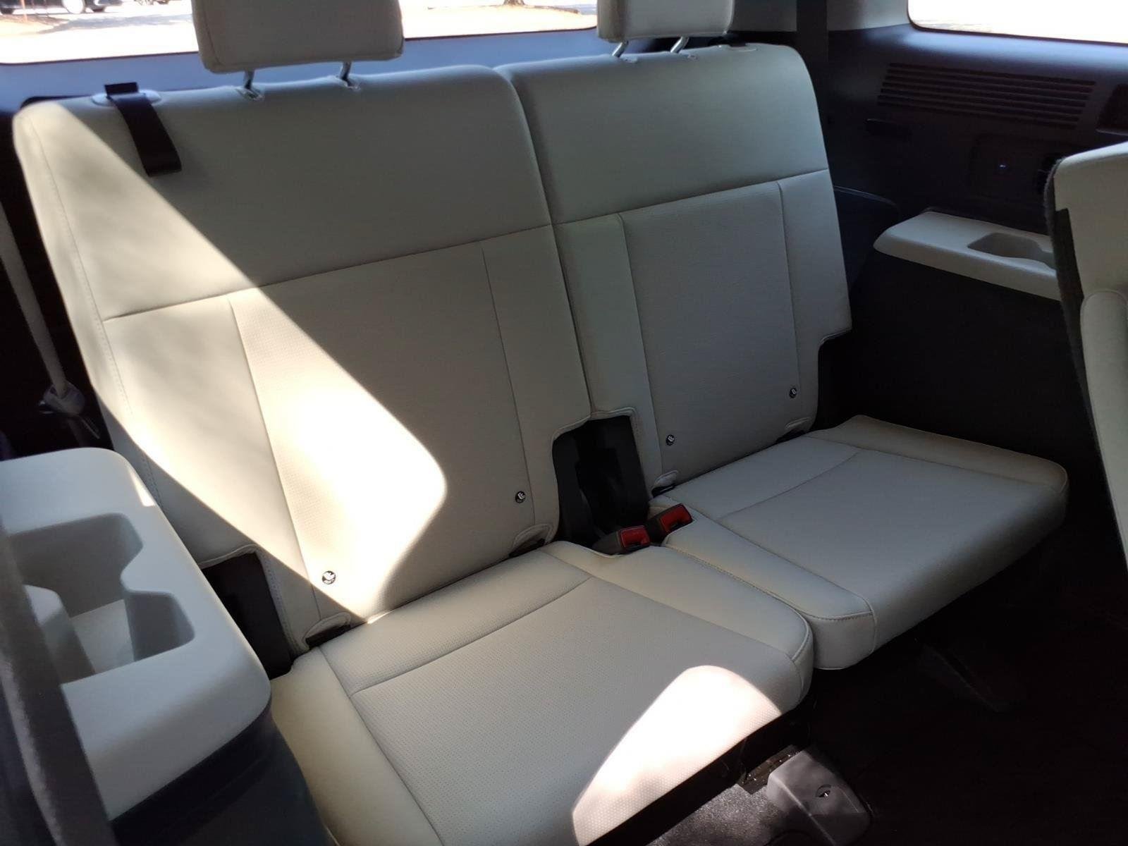 Used 2026 Serenity White Hyundai Calligraphy image 28