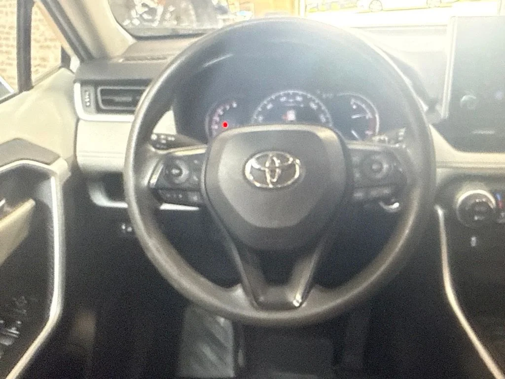 Used 2023 White Toyota XLE image 20