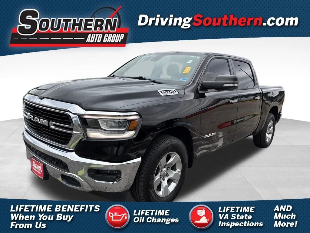 2019 RAM 1500 Big Horn/Lone Star 4x4 Crew Cab 5'7's photo