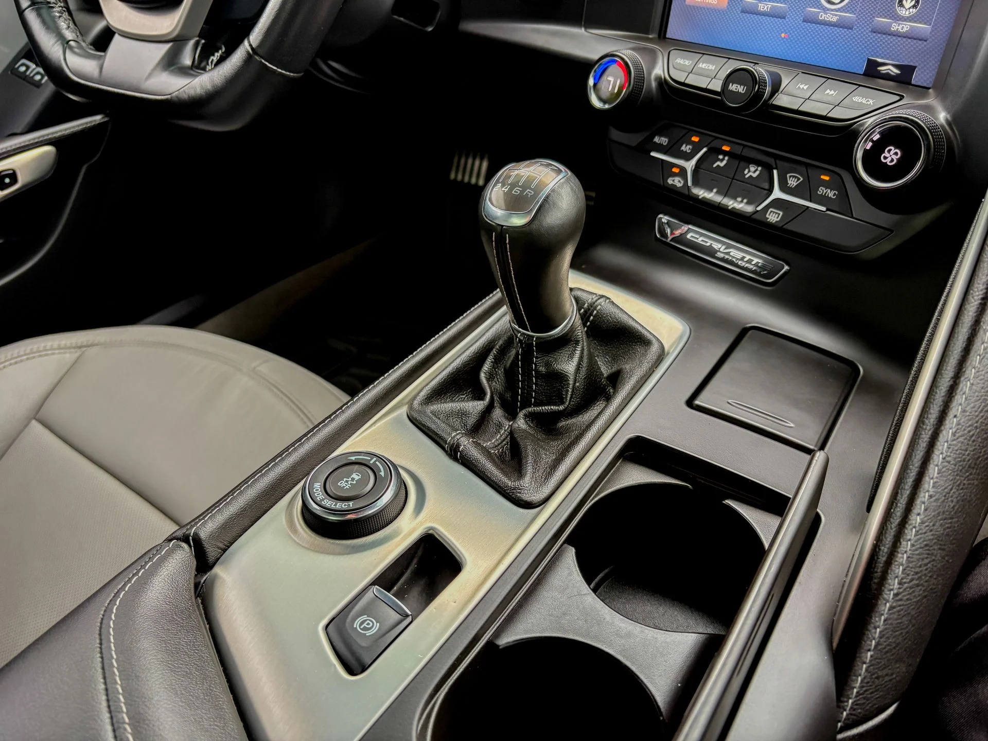 Used 2017 Gray Chevrolet Stingray image 27
