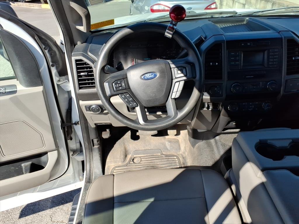 2019 Ford F-450 Super Duty Chassis Cab XL - Photo 16
