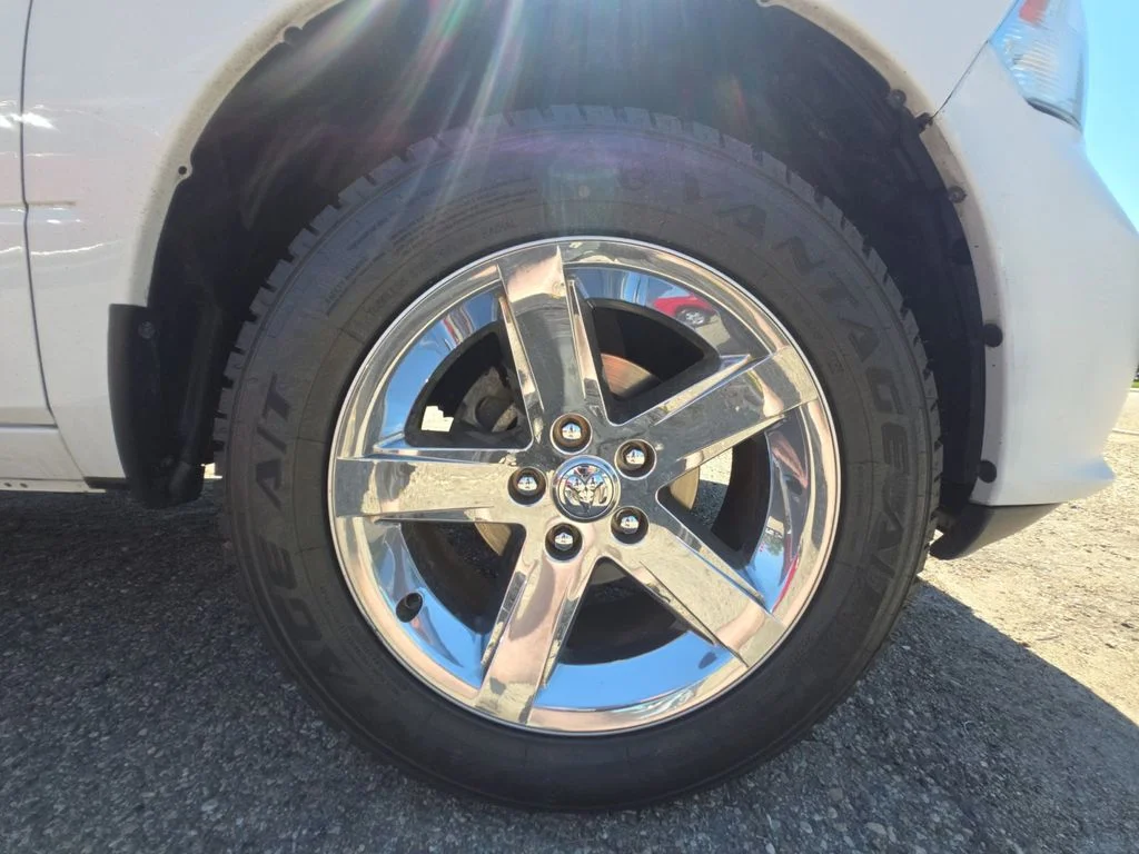 Used 2014 White Ram Express image 29