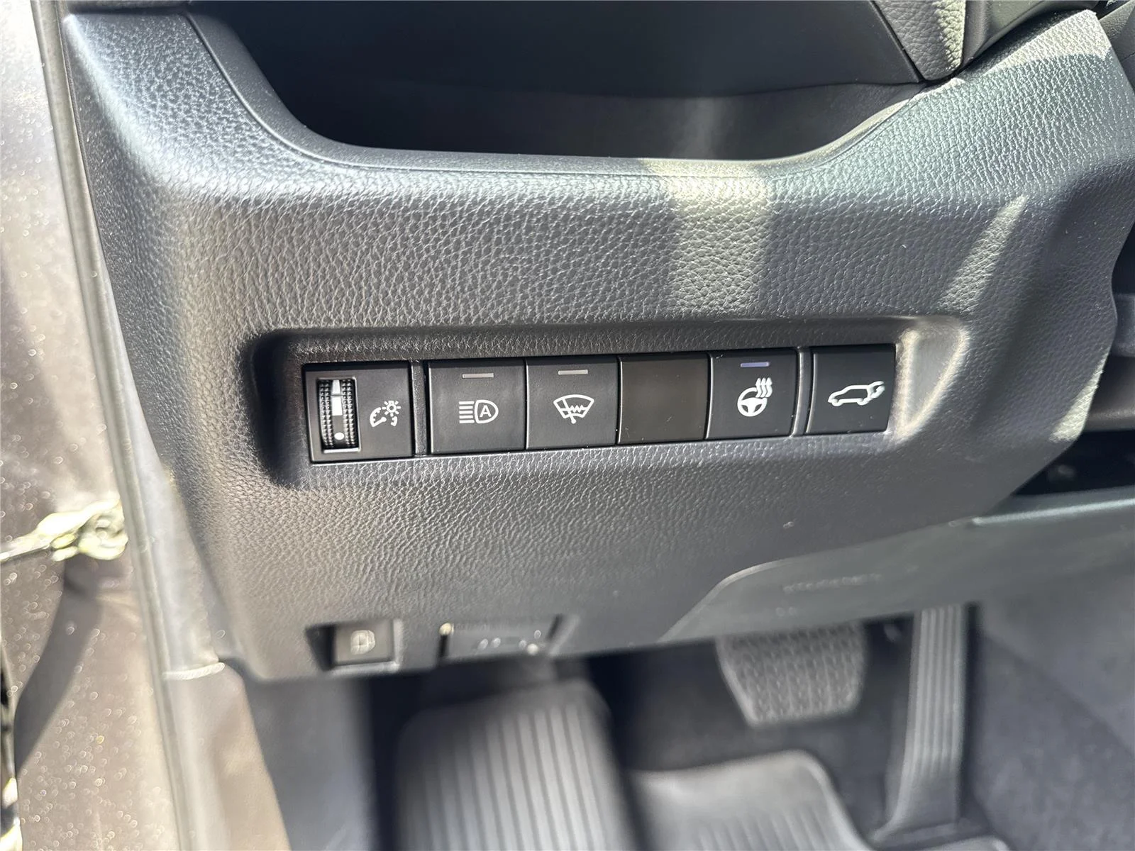 Used 2022 Magnetic Gray Metallic Toyota SE AWD image 19