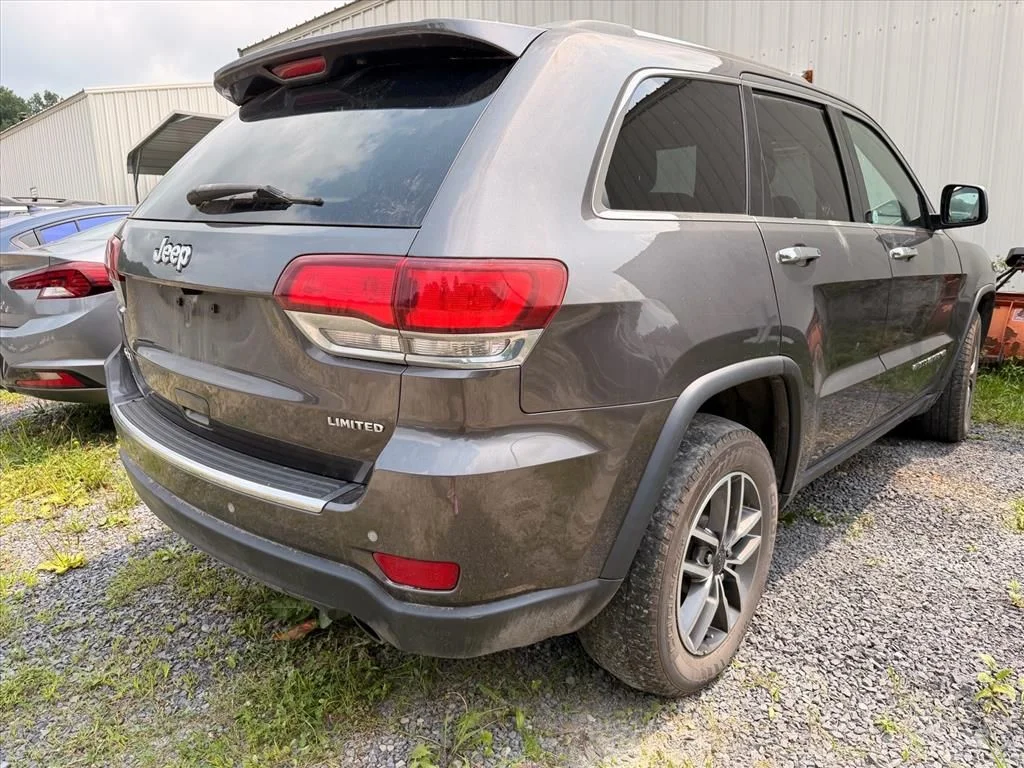 Used 2020 Gray Jeep Limited image 9