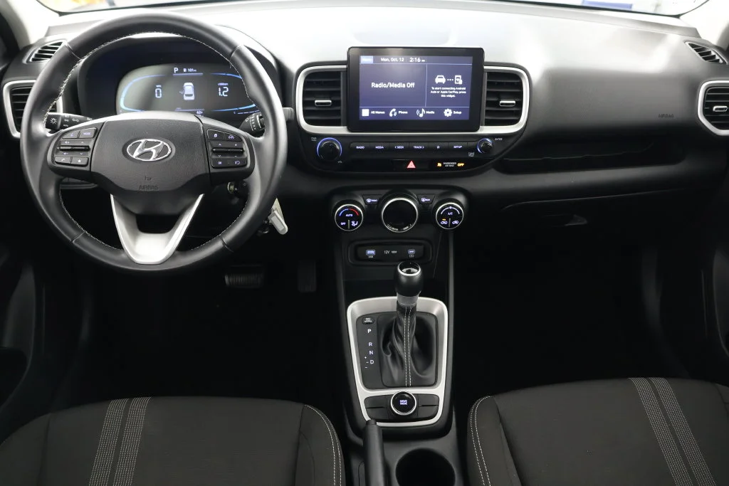 Used 2023 Galactic Gray Hyundai SEL image 2