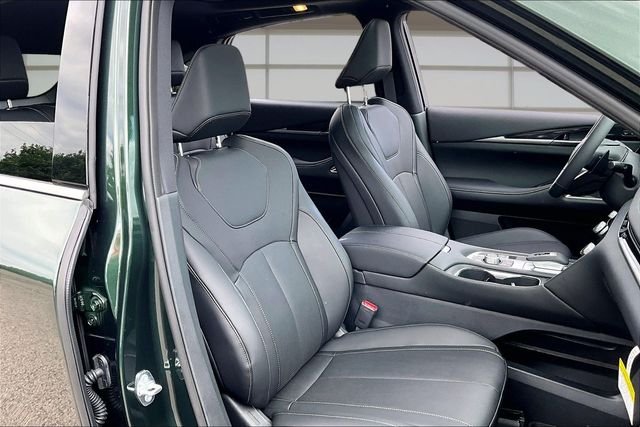 New 2027 DEEP EMERALD INFINITI SPORT image 7