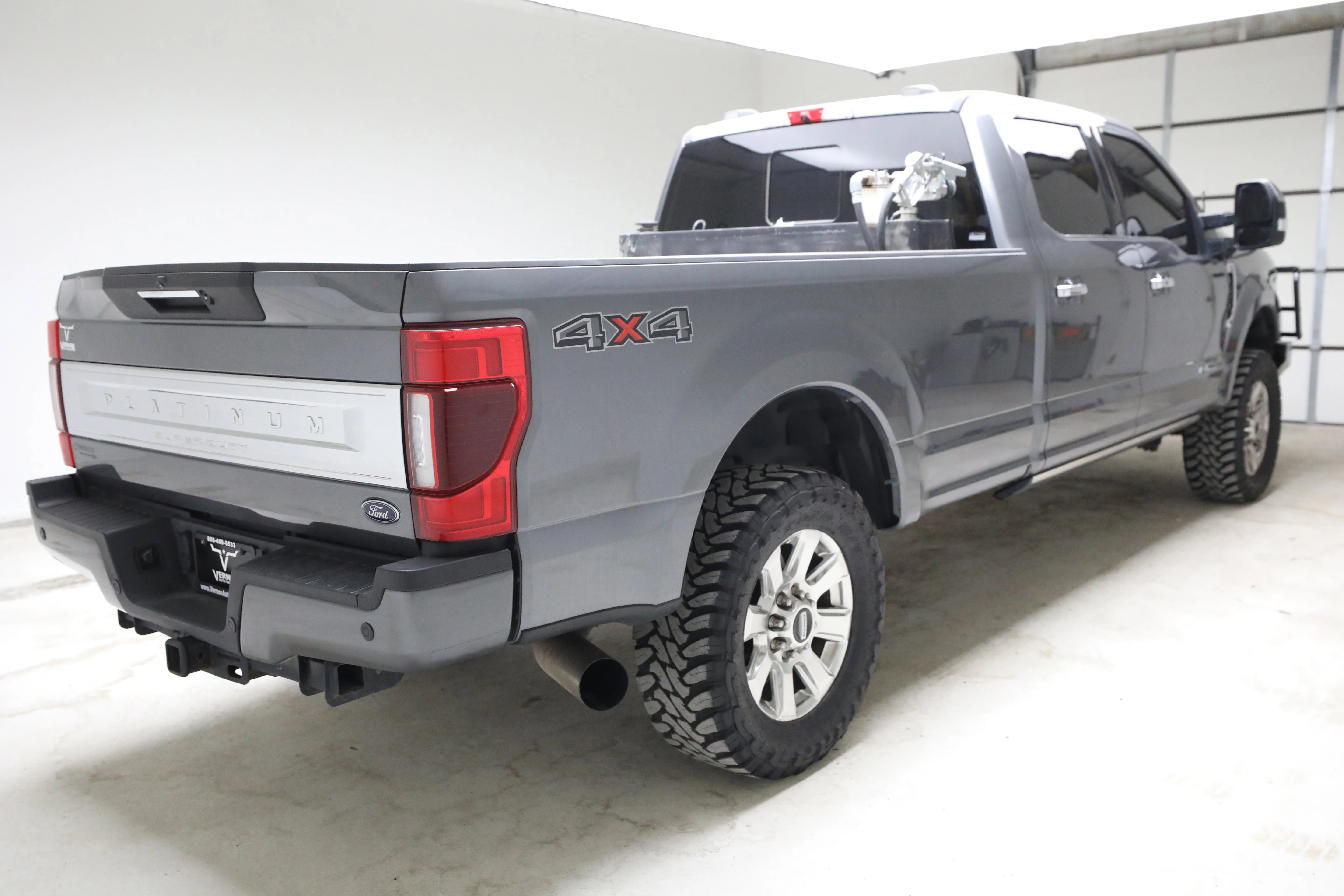 Pre-Owned 2022 Ford Super Duty F-250 Platinum Crew Cab 4x4