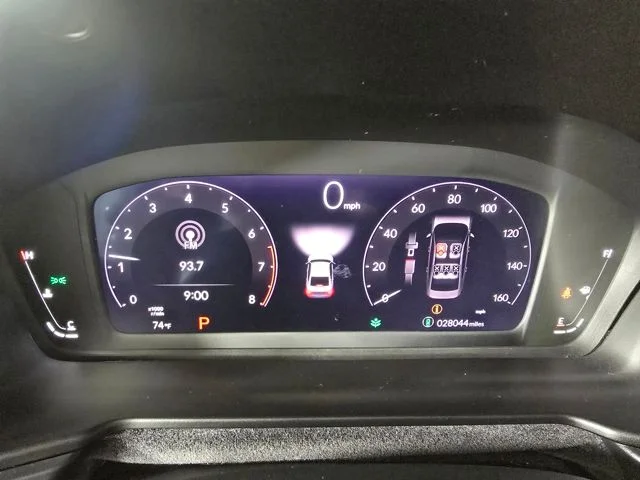 Used 2025 White Honda LX image 23