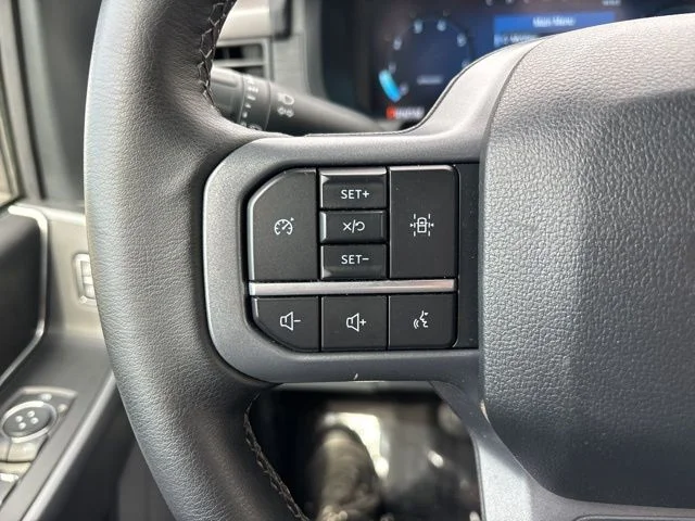 Certified Used 2025 Atlas Blue Metallic Ford XLT image 21