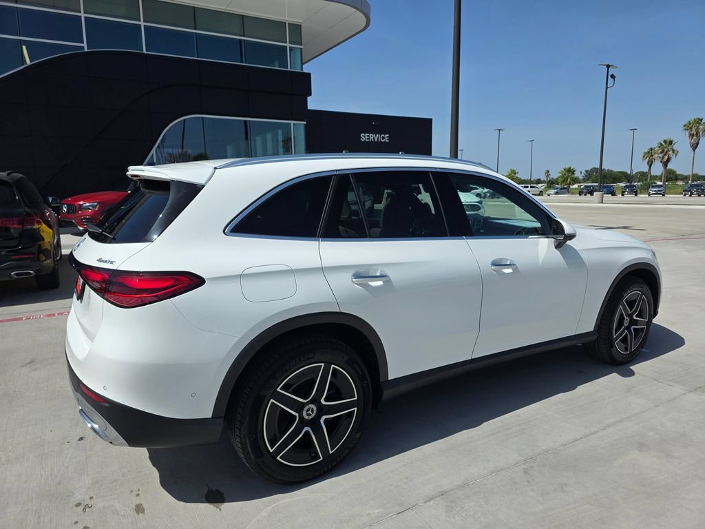 New 2026 Polar White Mercedes-Benz GLC 300 image 38