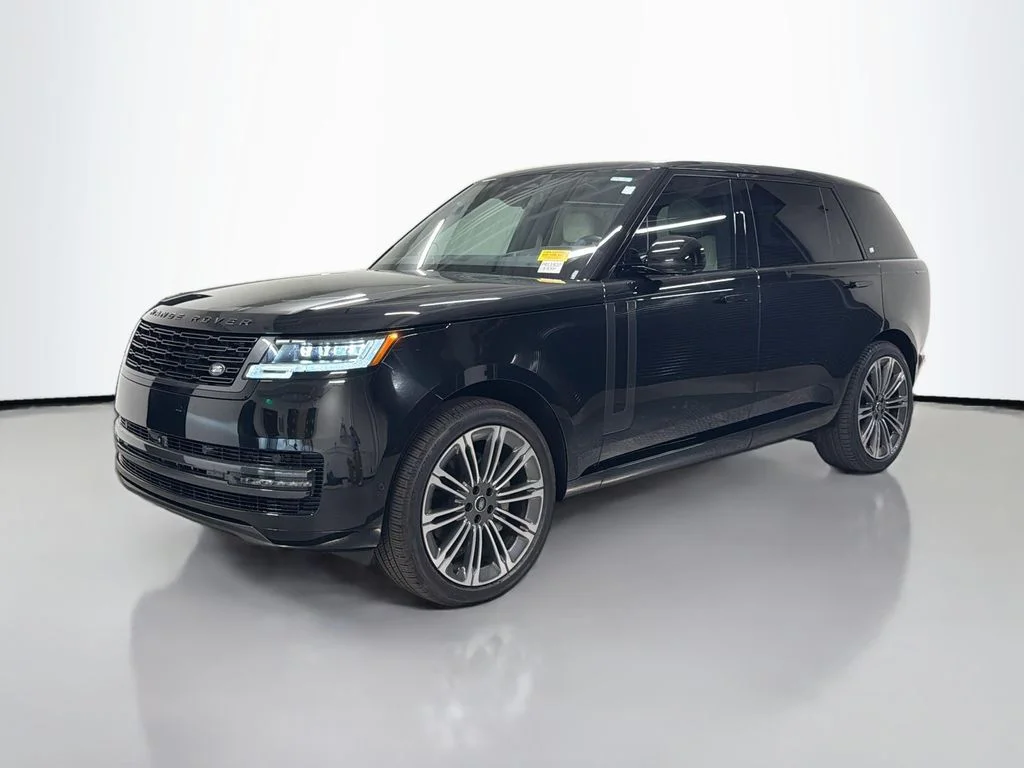 Used 2025 Black Land Rover SE image 1