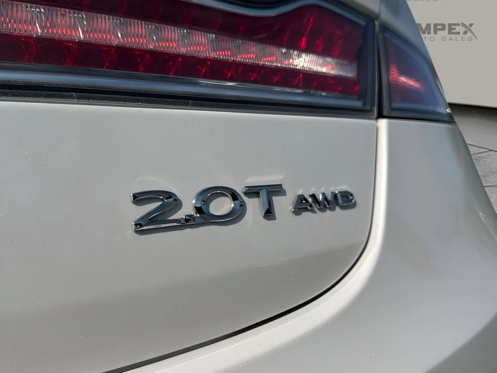 Used 2019 White Lincoln Reserve image 31