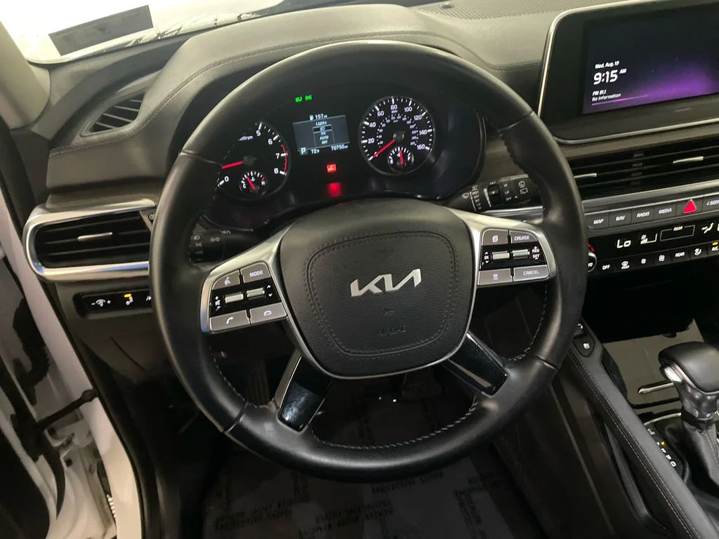 Used 2022 Glacial White Pearl Kia EX image 14