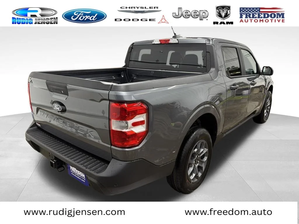 New 2026 Gray Ford XLT image 5