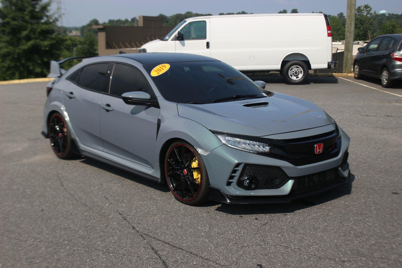 Used 2019 Grey Honda Touring image 2