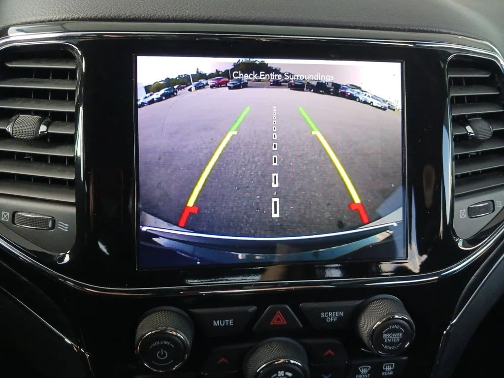 Used 2021 Black Jeep Limited image 21