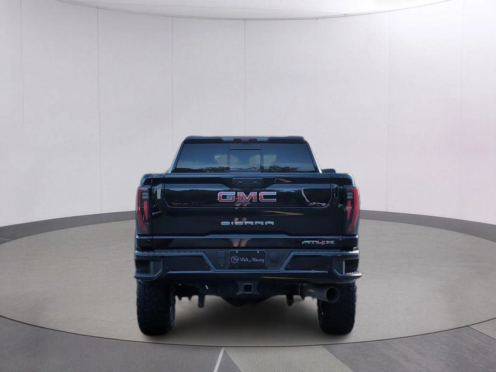 Used 2025 Onyx Black GMC AT4X image 4