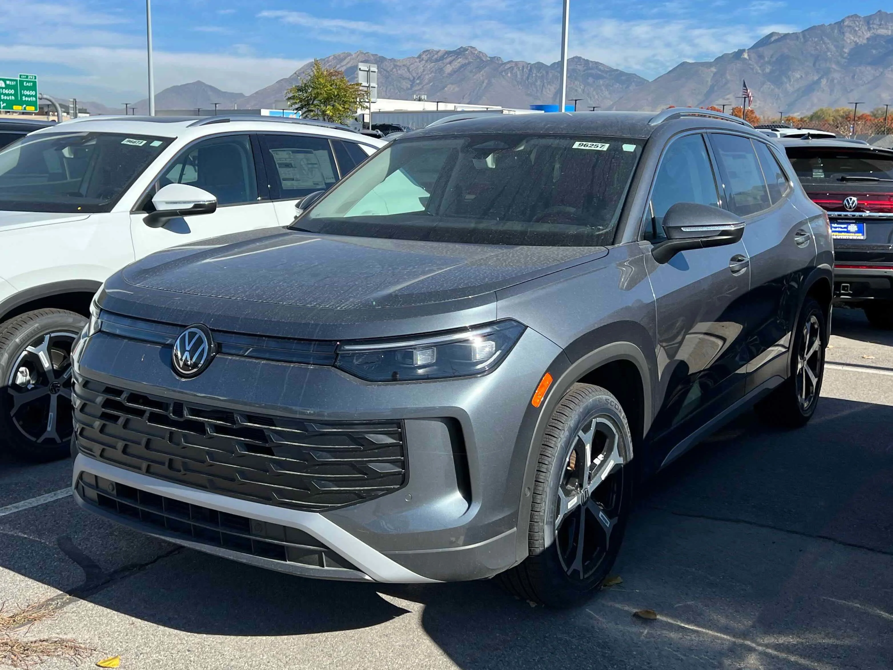 New 2025 Platinum Gray Volkswagen SE image 1