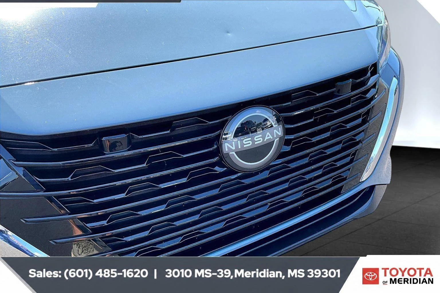 Used 2025 Atlantic Gray Metallic Nissan SV image 21