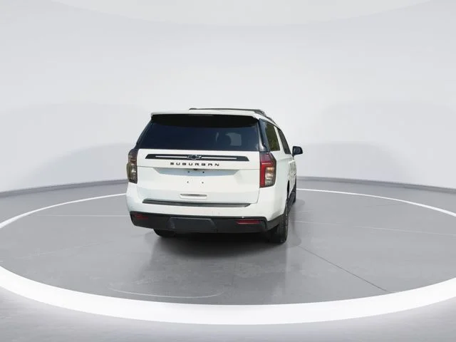 Used 2024 White Chevrolet Z71 image 9