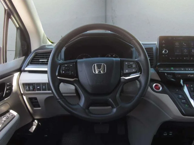 Certified Used 2025 Smoke Blue Pearl Honda EX-L image 26