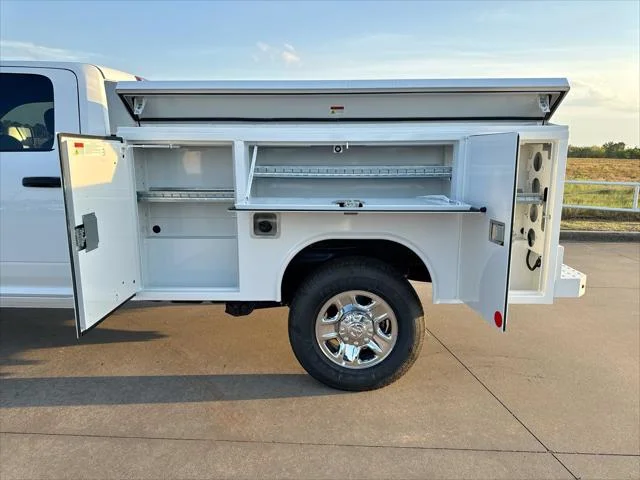 New 2026 Bright White Clear-Coat Exterior Paint RAM Tradesman image 22