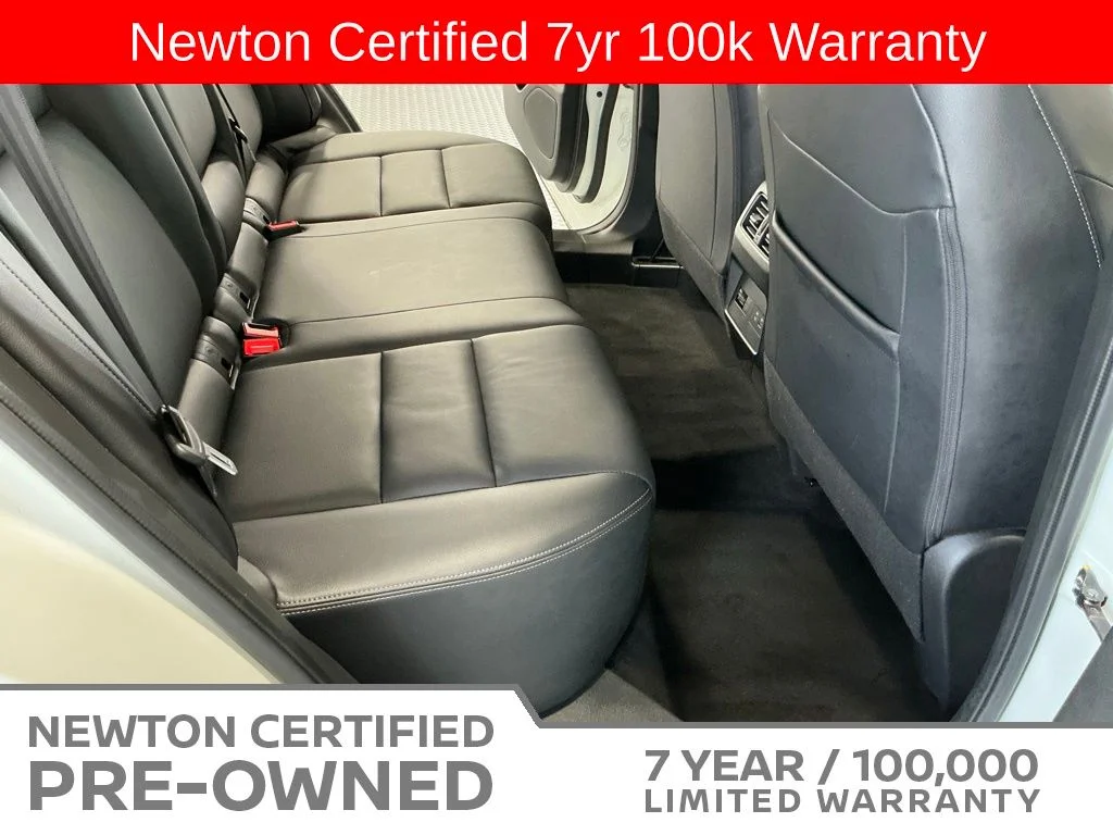 Certified Used 2023 Pearl White Tricoat/Super Black Nissan SL image 25