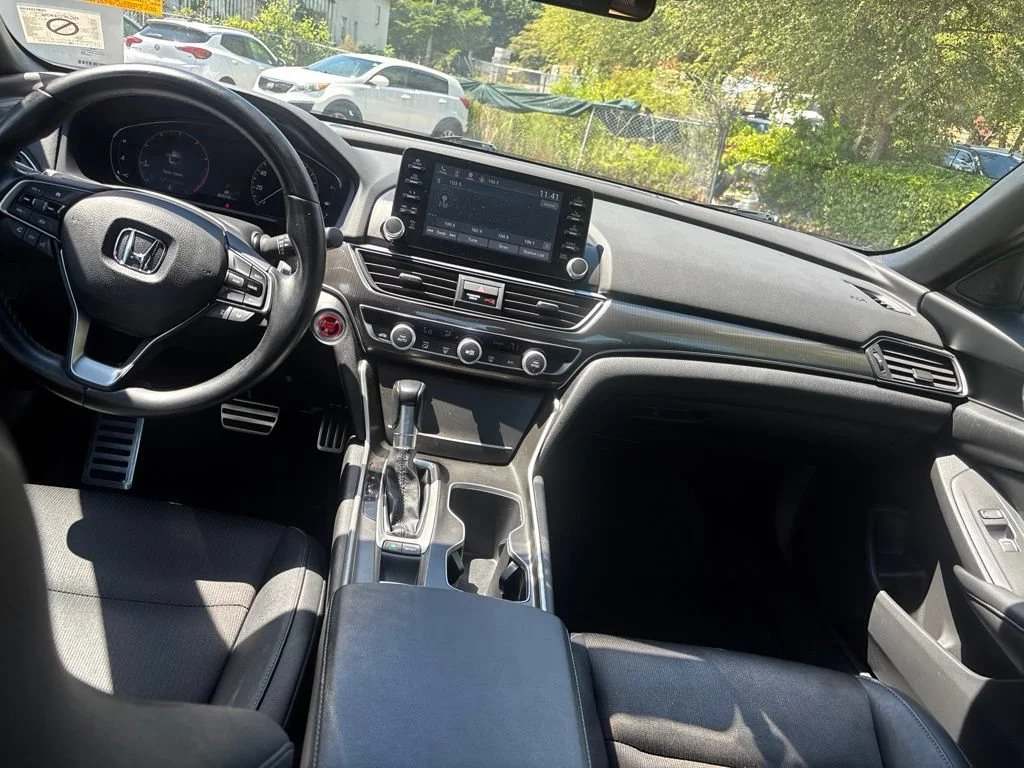Used 2019  Honda Sport 1.5T image 18