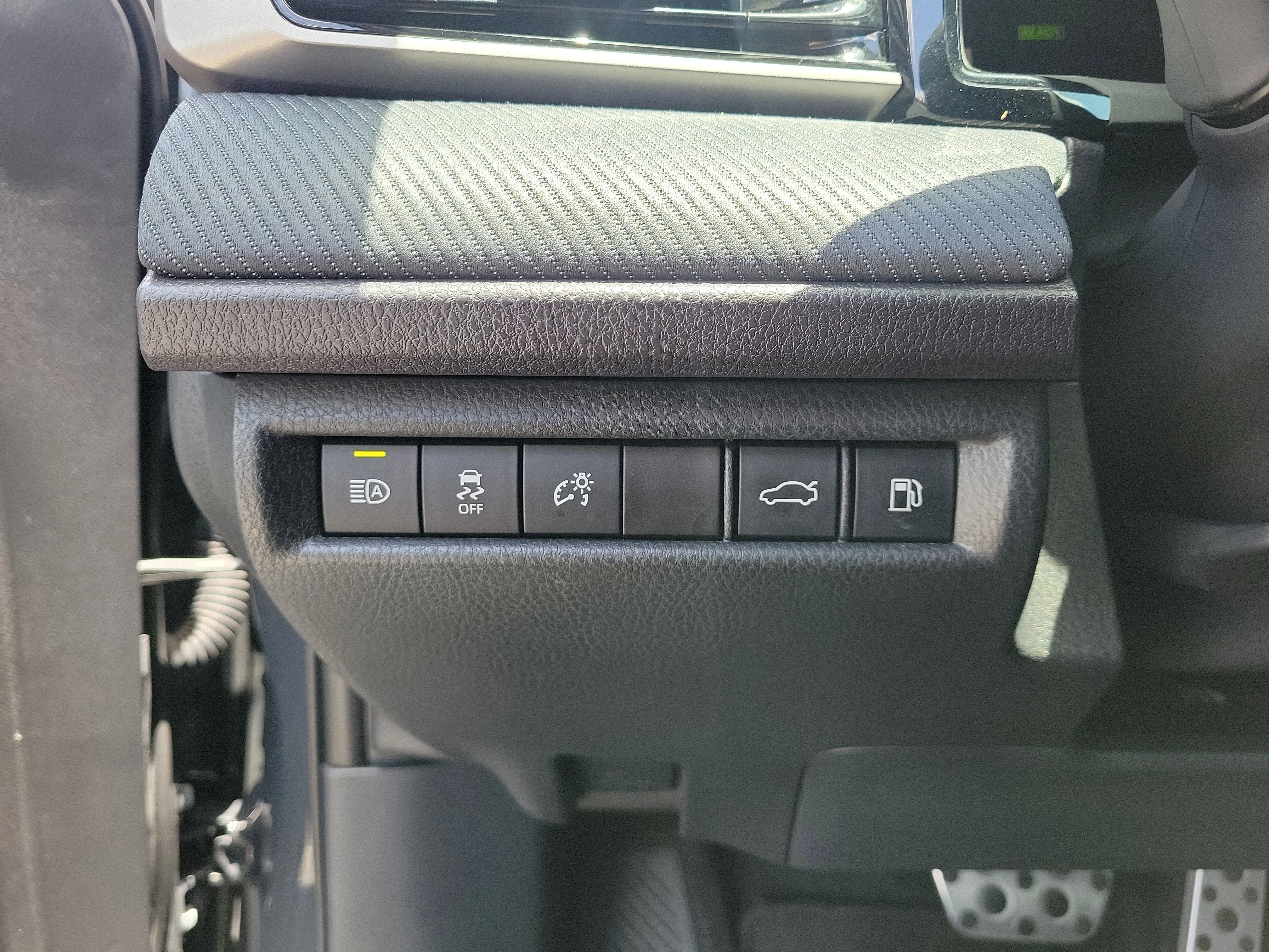 Used 2025 Underground Toyota LE image 21