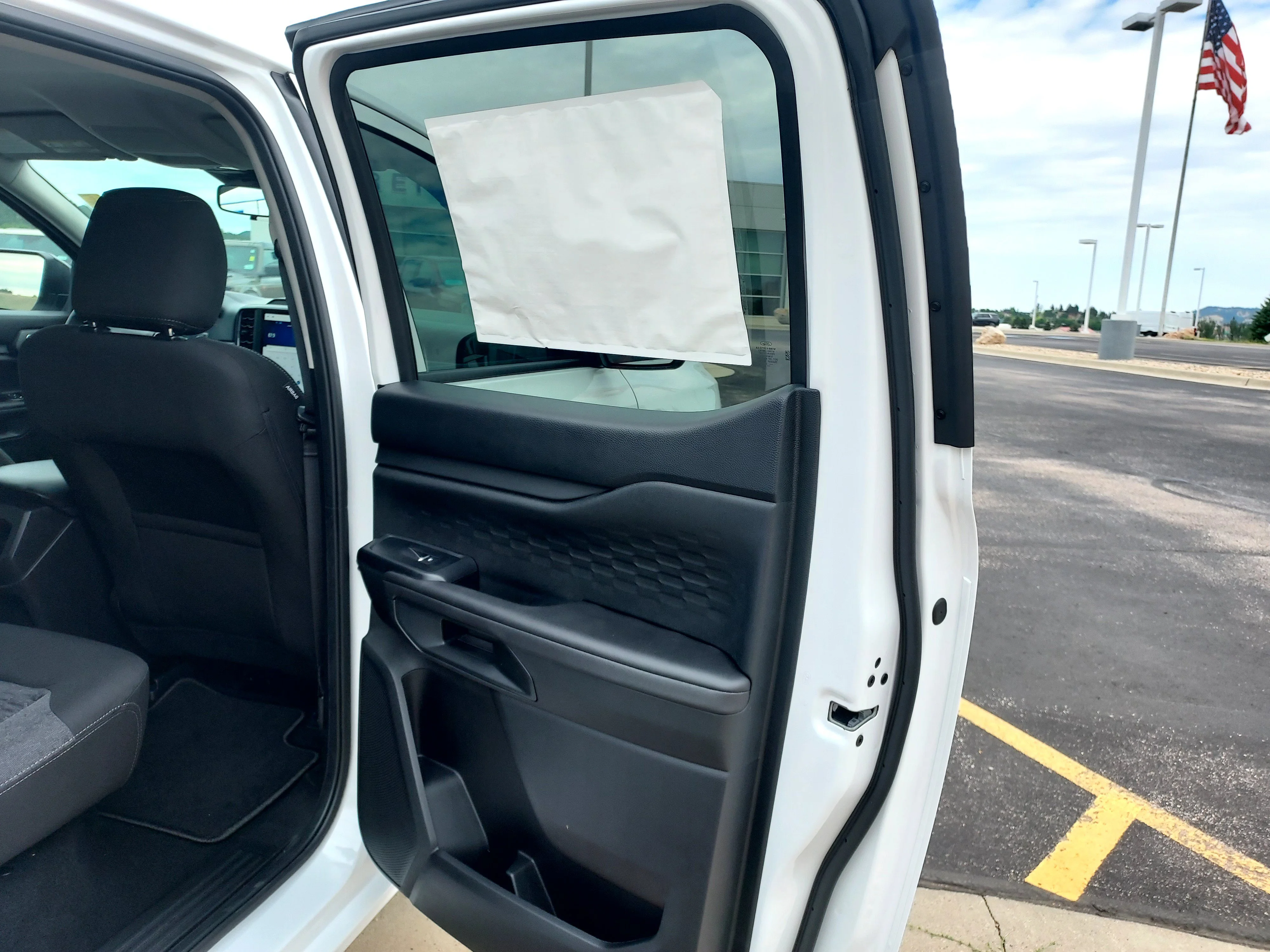 New 2026 Oxford White Ford XL image 24