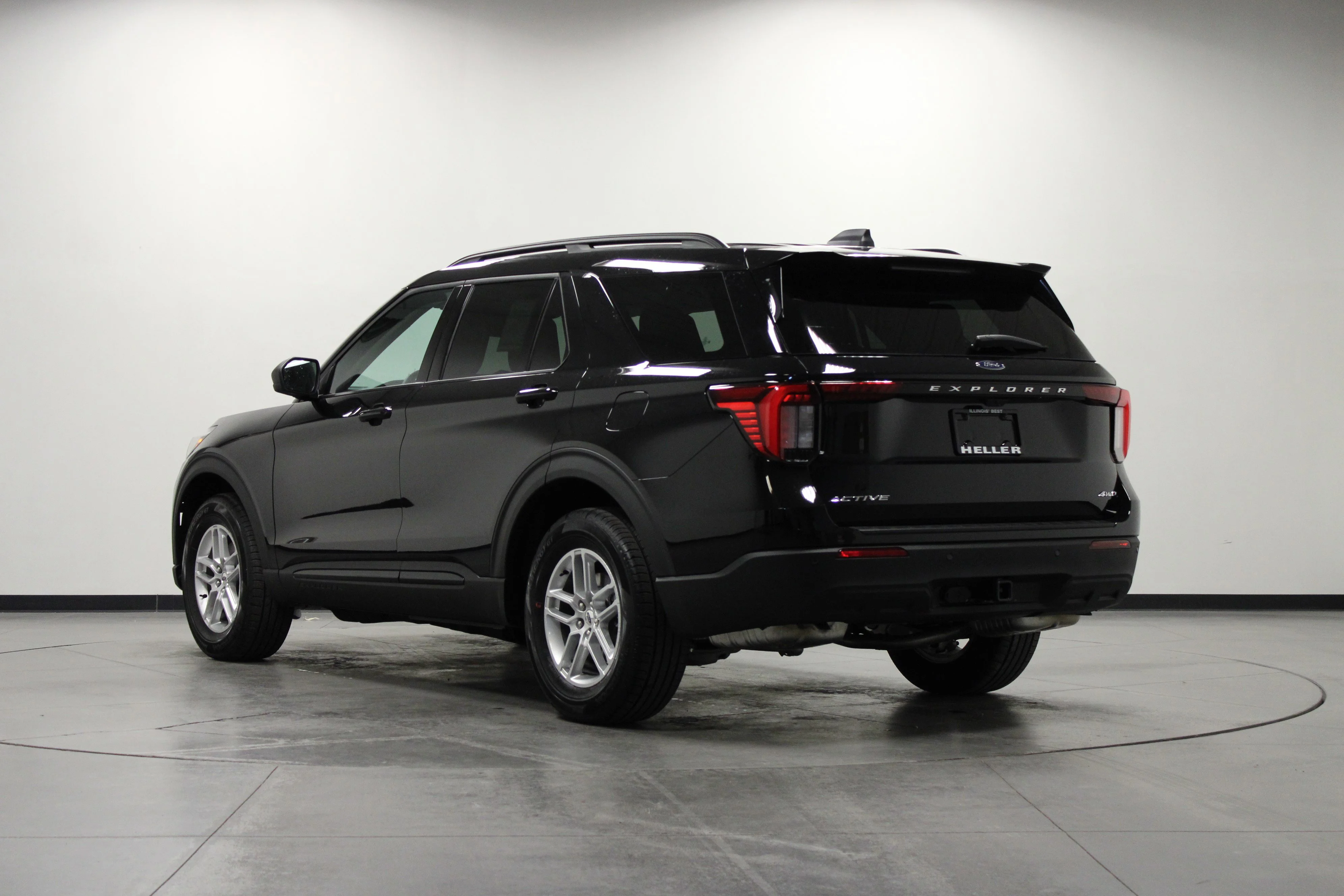 New 2026 Agate Black Metallic Ford Active image 6