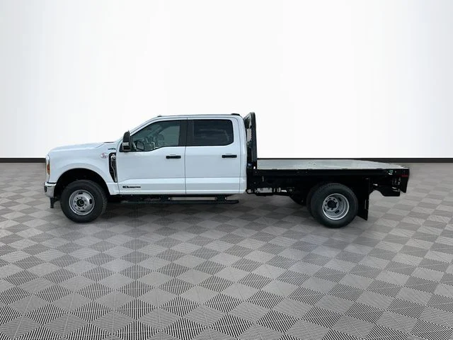 New 2026 Oxford White Ford XL image 3