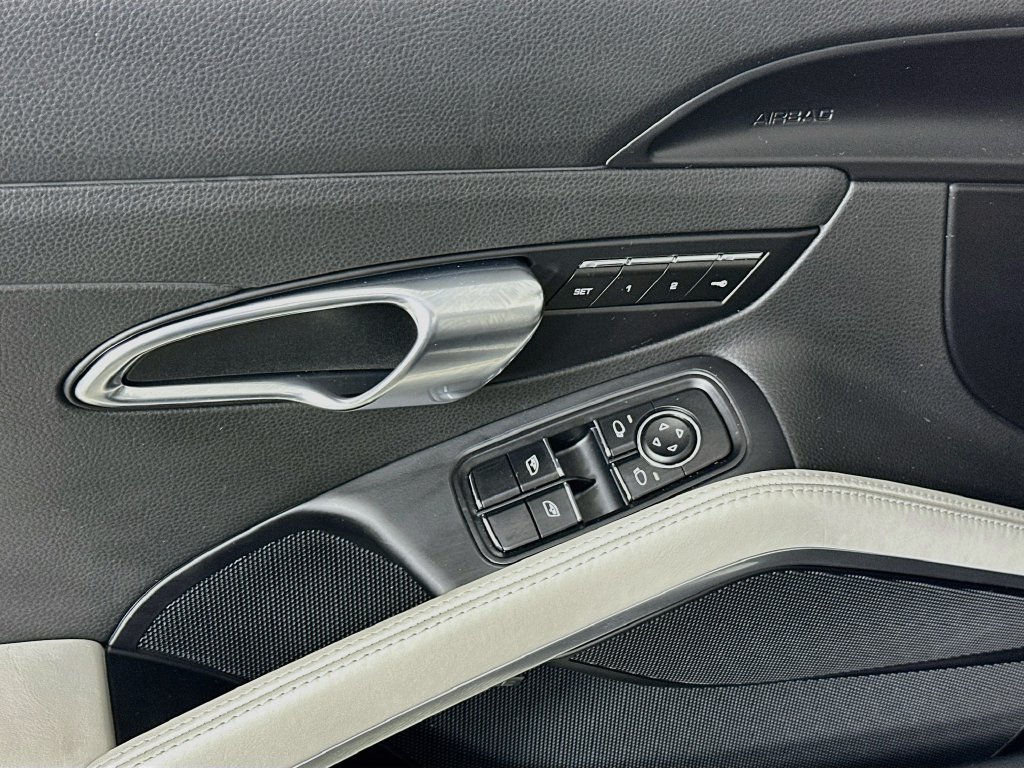 Used 2019  Porsche S image 17