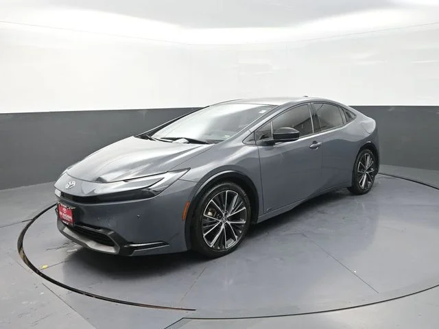 Used 2024 Gray Toyota XLE image 3