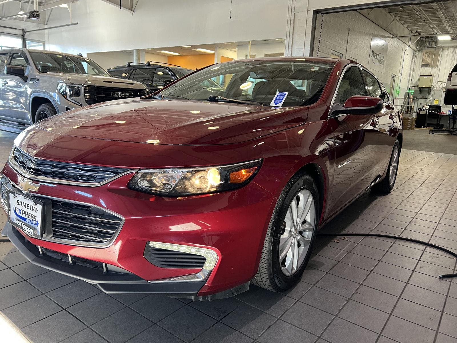 Used 2017 Cajun Red Tintcoat Chevrolet LT image 4