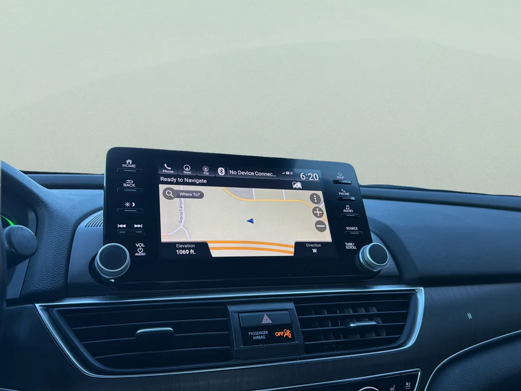 Used 2018 Black Honda Touring image 12