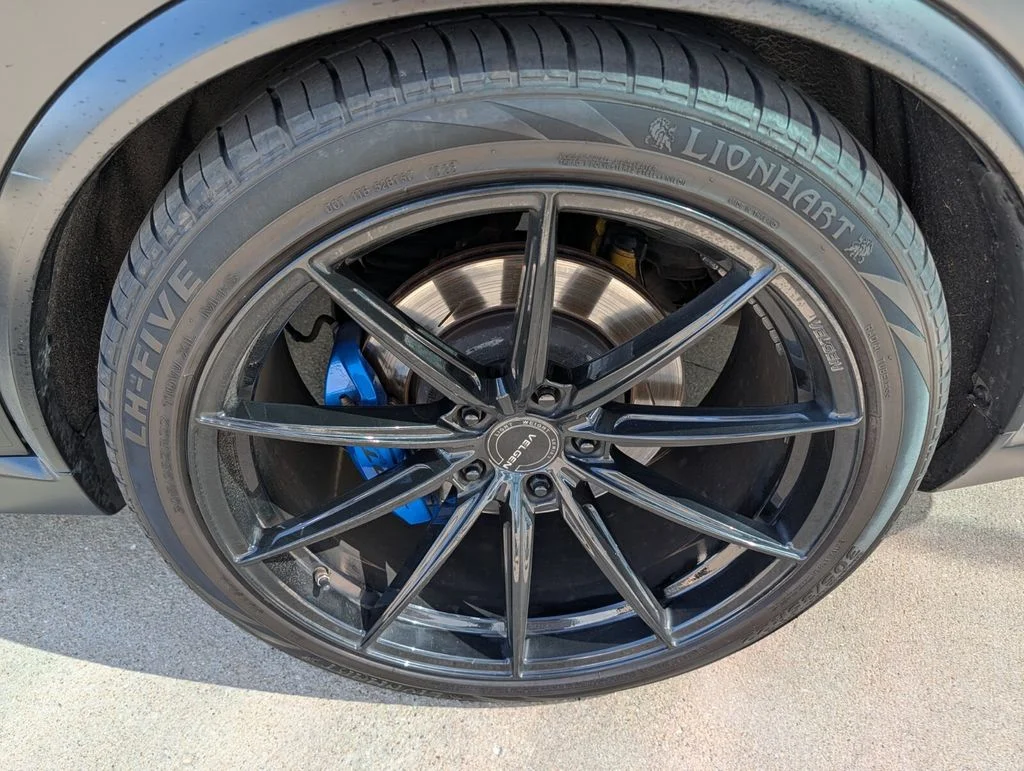 Used 2021 Gray Dodge SRT Hellcat image 13
