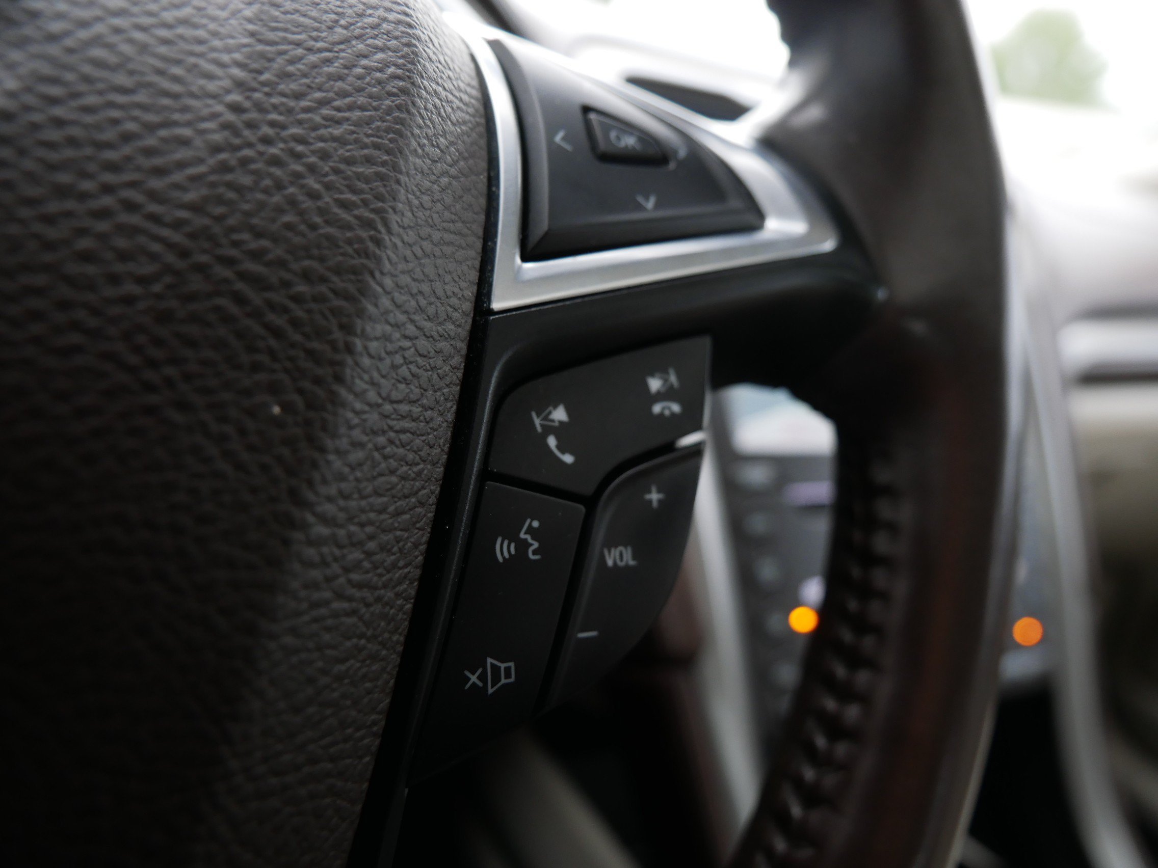 Used 2017 Black Ford Platinum image 27