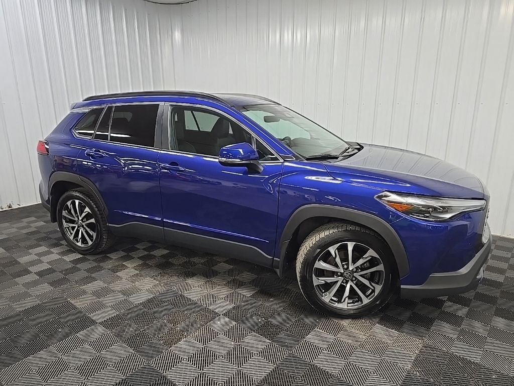 Used 2023 Blue Toyota XLE image 1