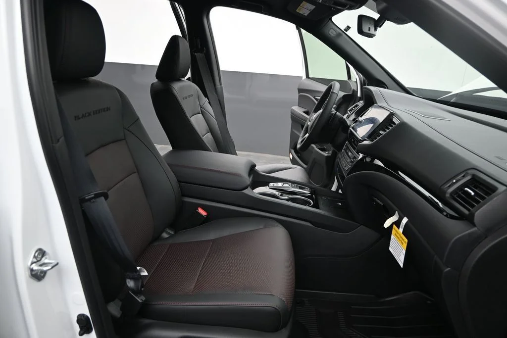 New 2026 Platinum White Pearl Honda Black Edition image 17