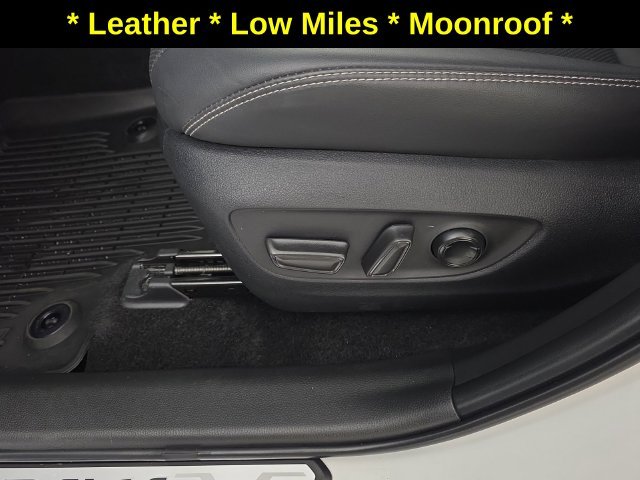 Used 2025 Pearl Toyota Limited image 24