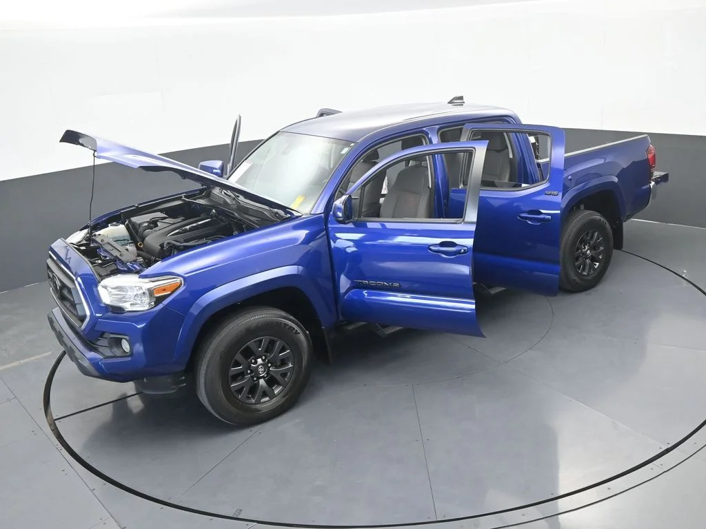 Used 2022 Blue Toyota SR5 image 50