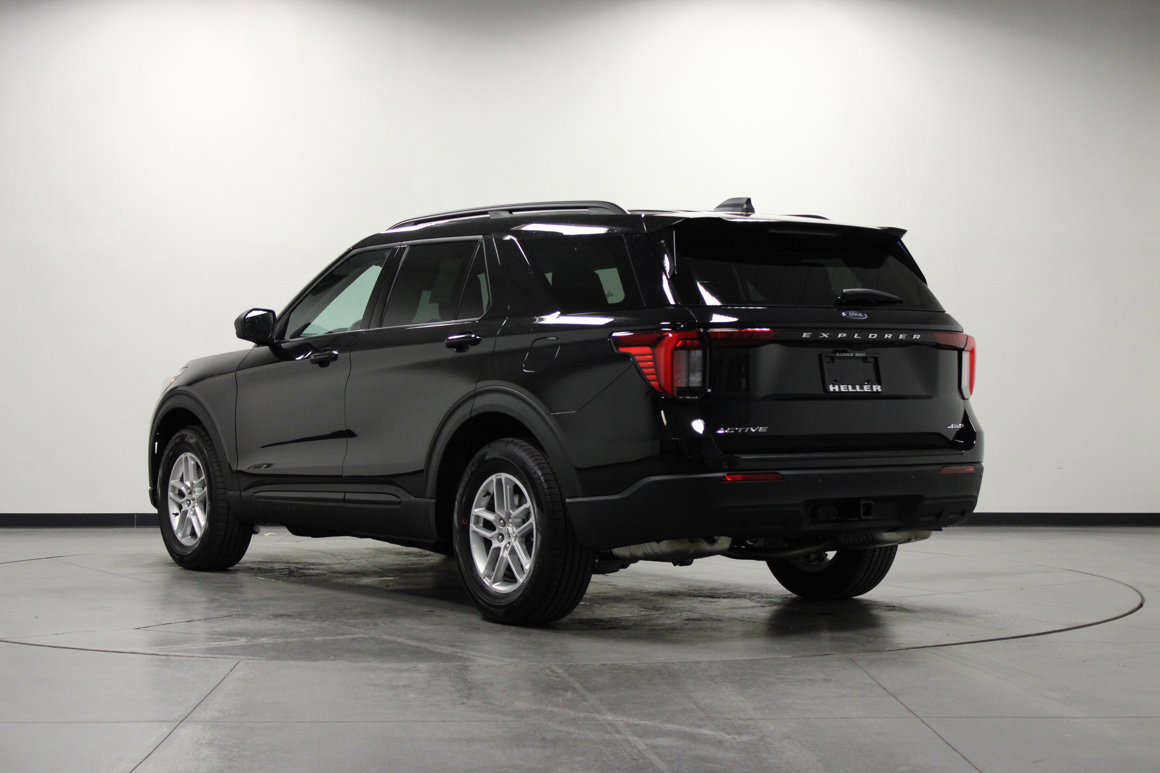 New 2026 Agate Black Metallic Ford Active image 6