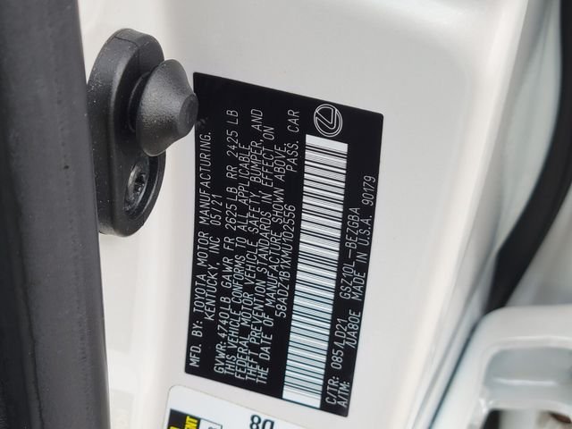 Used 2021 White Lexus 350 image 39