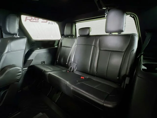Used 2020 Gray Ford XLT image 33