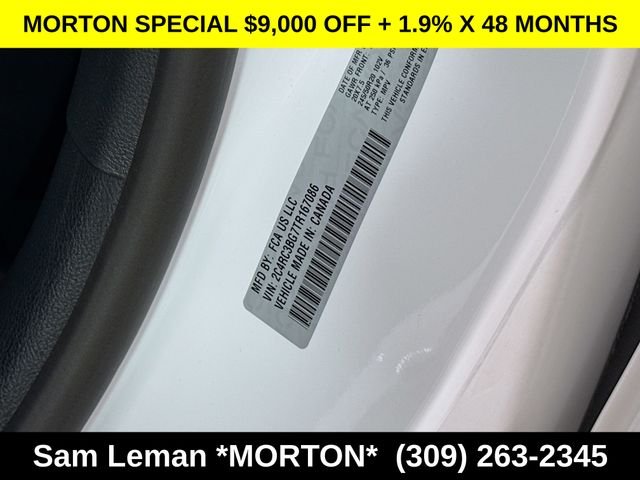 New 2026 Bright White Clear-Coat Exterior Paint Chrysler Select image 32